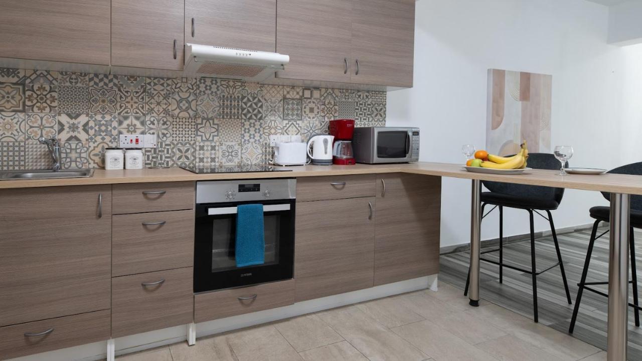 Beautiful Apartment In Harbour Paphos, Central & Close To Beach Εξωτερικό φωτογραφία